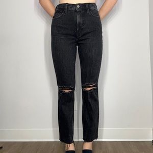 Abercrombie & Fitch Ultra High Rise Mom Jean 27/4R
